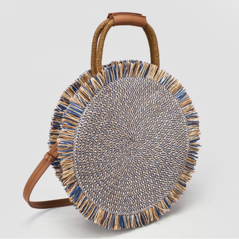 Round shoulder bag